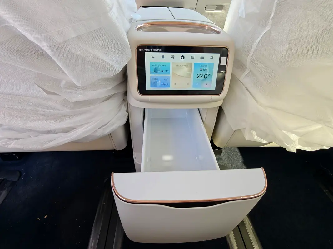 
								Lynk & Co 900 2.0 Ultra full									