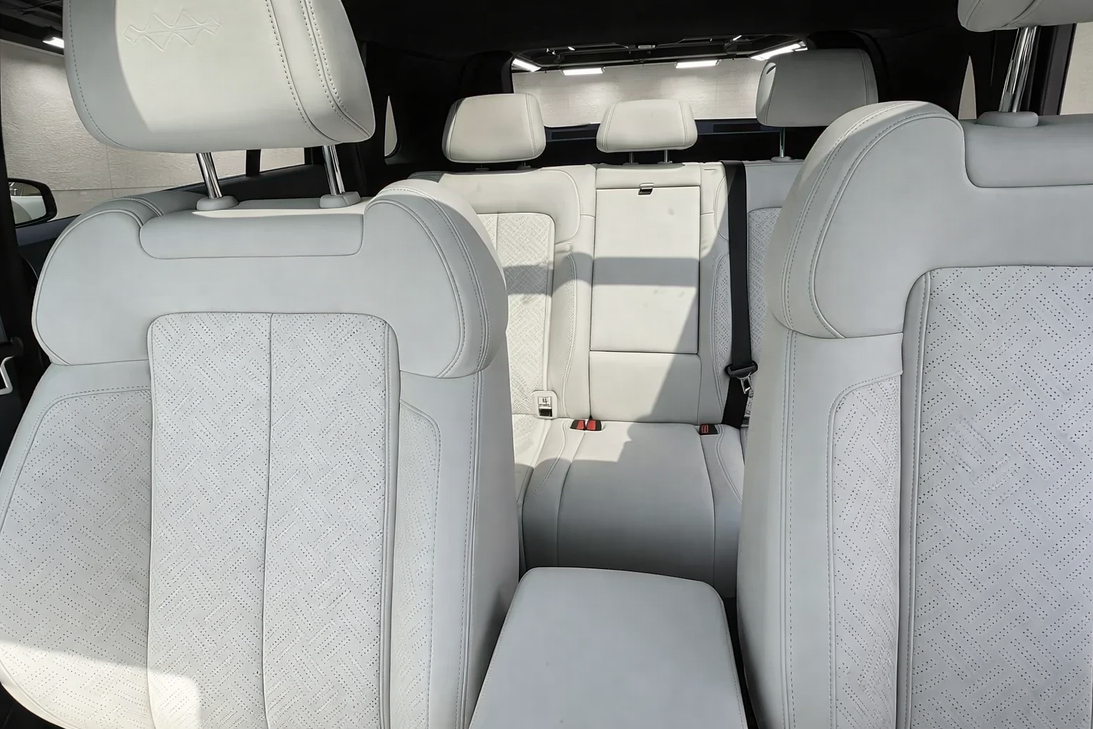 
								BYD Leopard Titanium 3 4WD Max full									