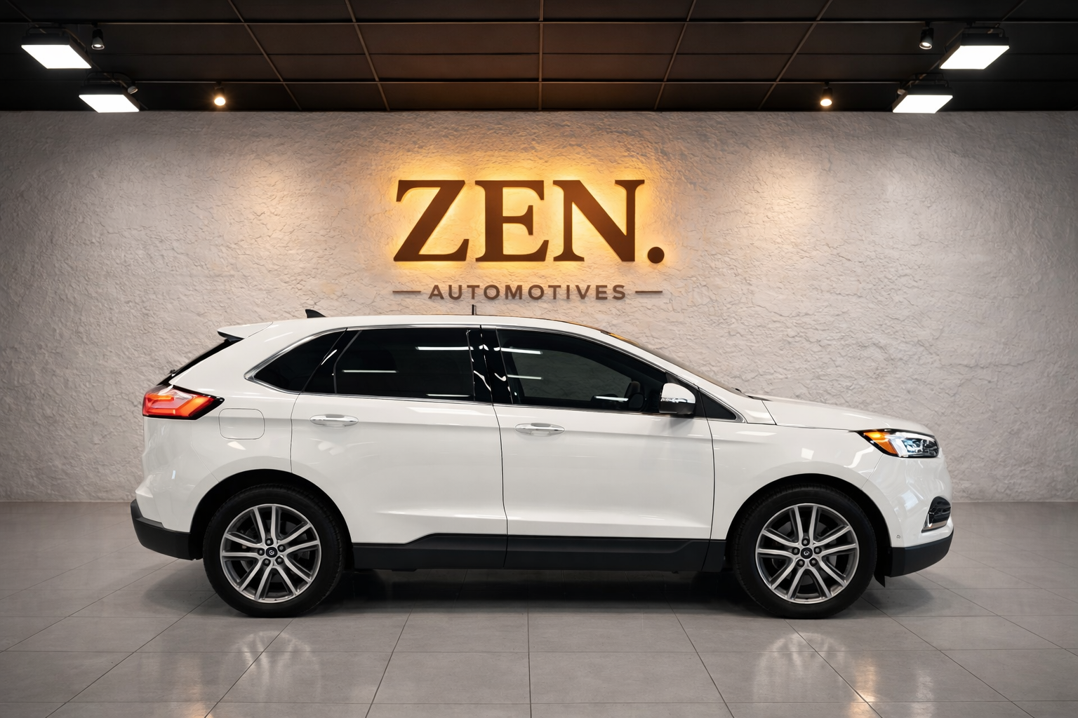 
								Ford Edge Titanium full									