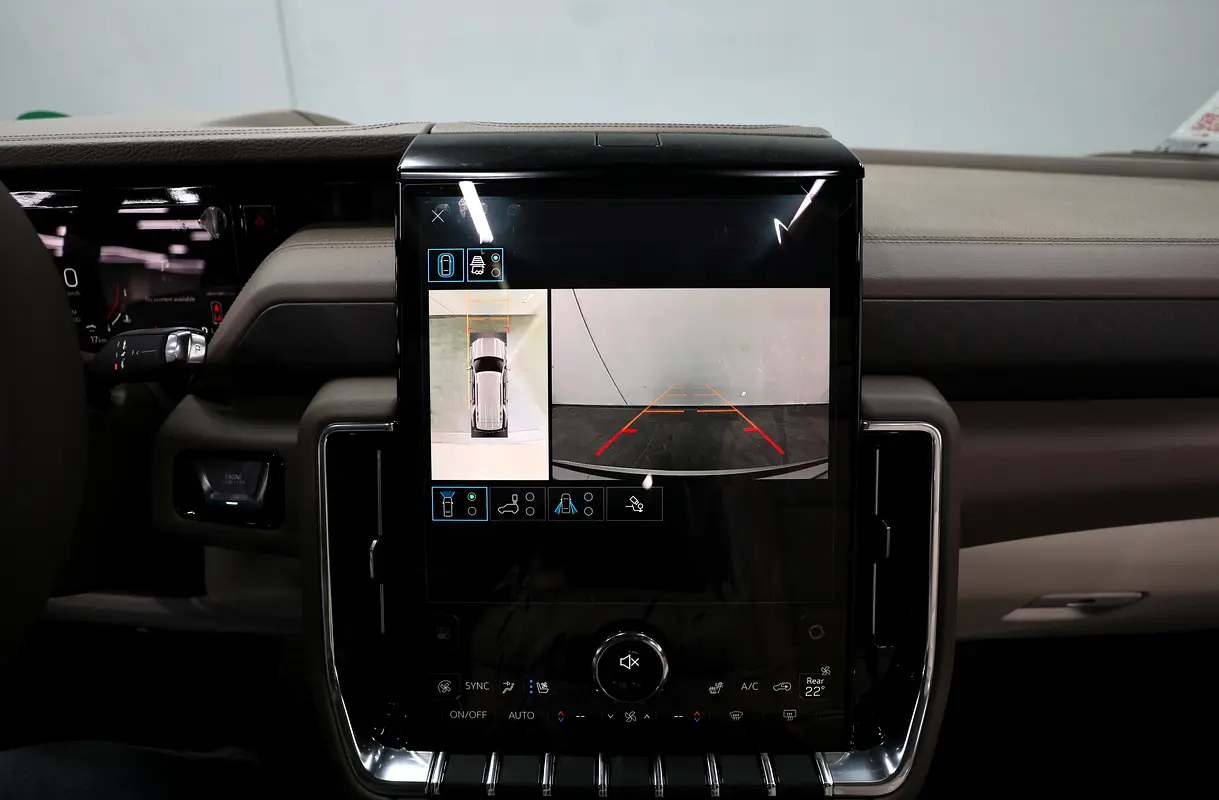 
								GMC Yukon Denali full									