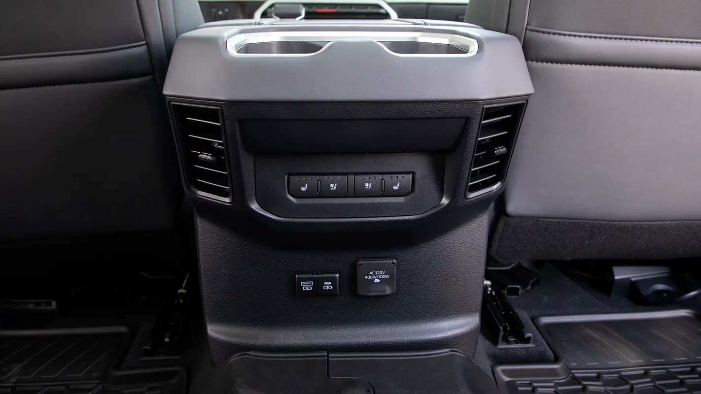 
								Toyota Tundra Capstone full									
