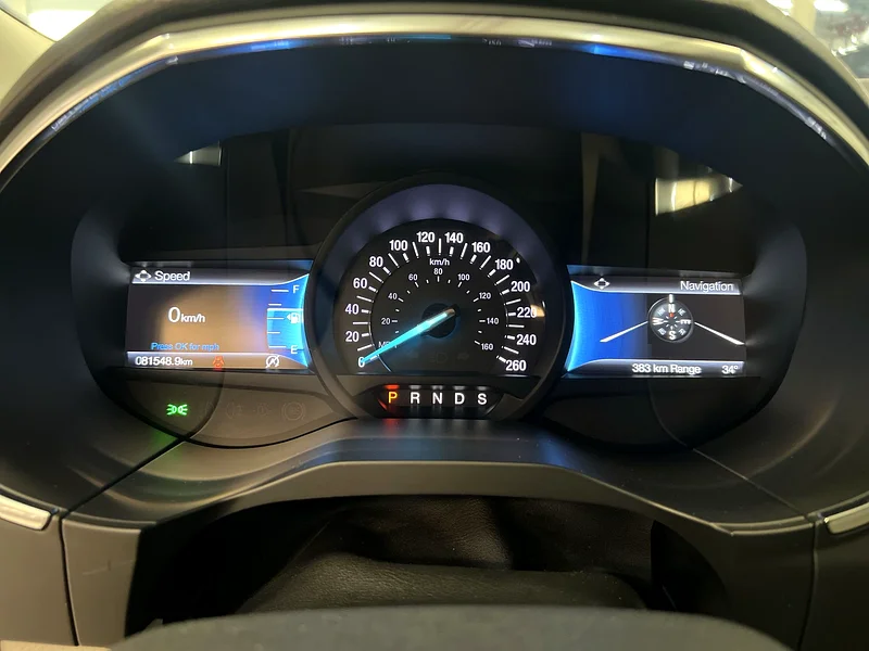 
								Ford Edge Titanium full									