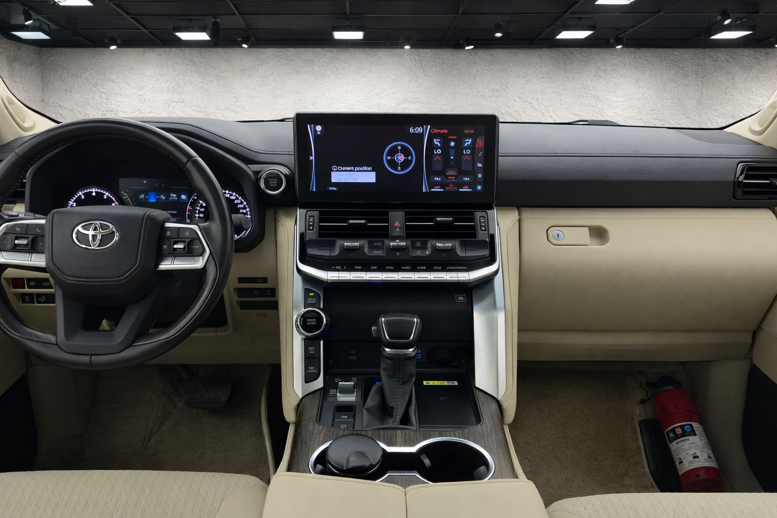 
								Toyota Land Cruiser VXR full									