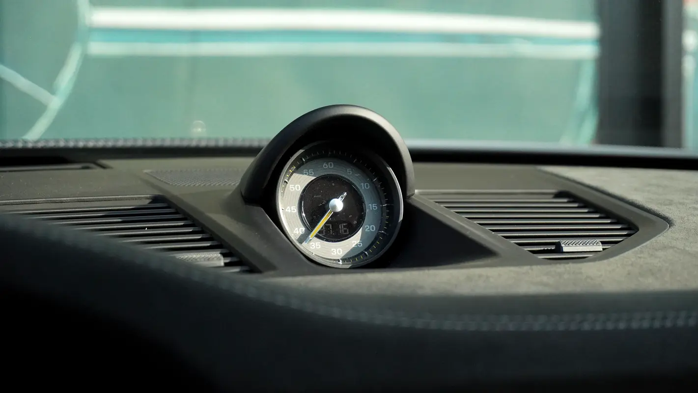 
								Porsche Carrera full									